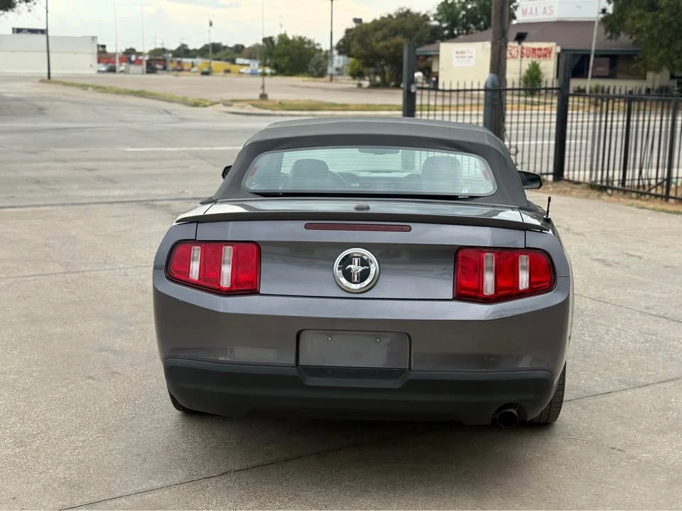 2010 Ford S197 Mustang - Image 6 of 20
