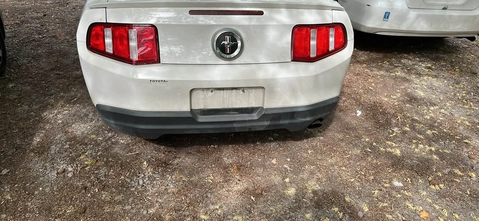 2010 Ford S197 Mustang - Image 4 of 4