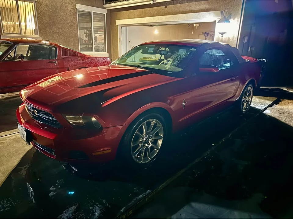 2010 Ford S197 Mustang - Image 4 of 7
