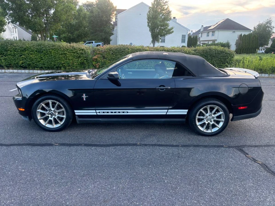 2010 Ford S197 Mustang - Image 9 of 22