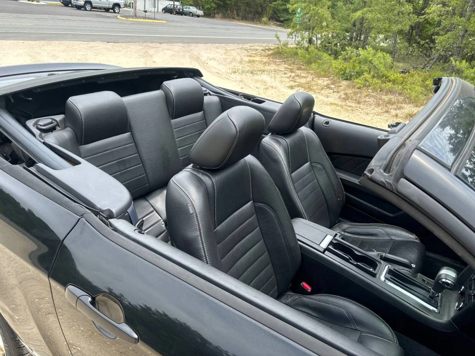 2010 Ford S197 Mustang - Image 7 of 22