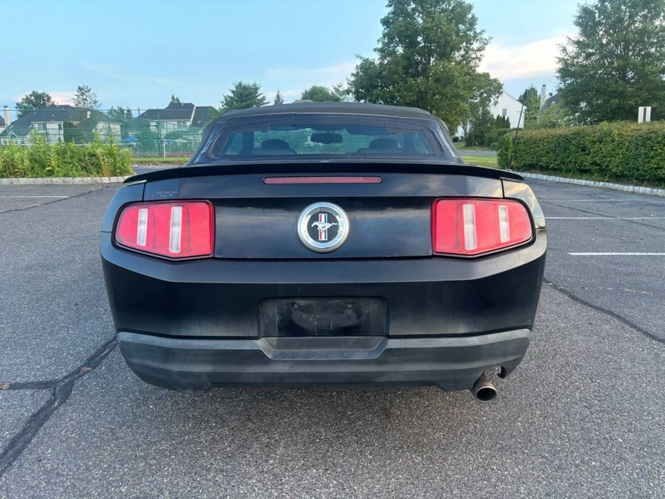 2010 Ford S197 Mustang - Image 12 of 22