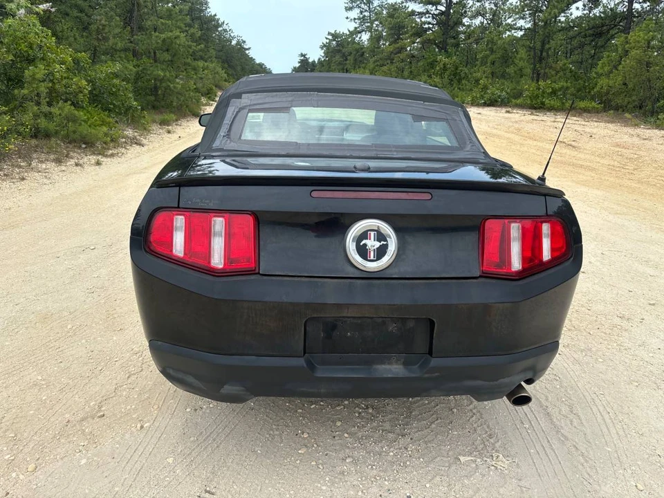 2010 Ford S197 Mustang - Image 20 of 22