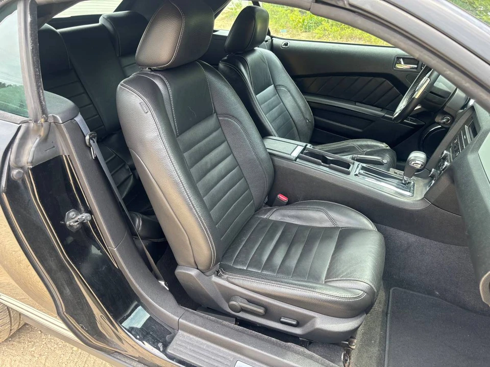 2010 Ford S197 Mustang - Image 11 of 22