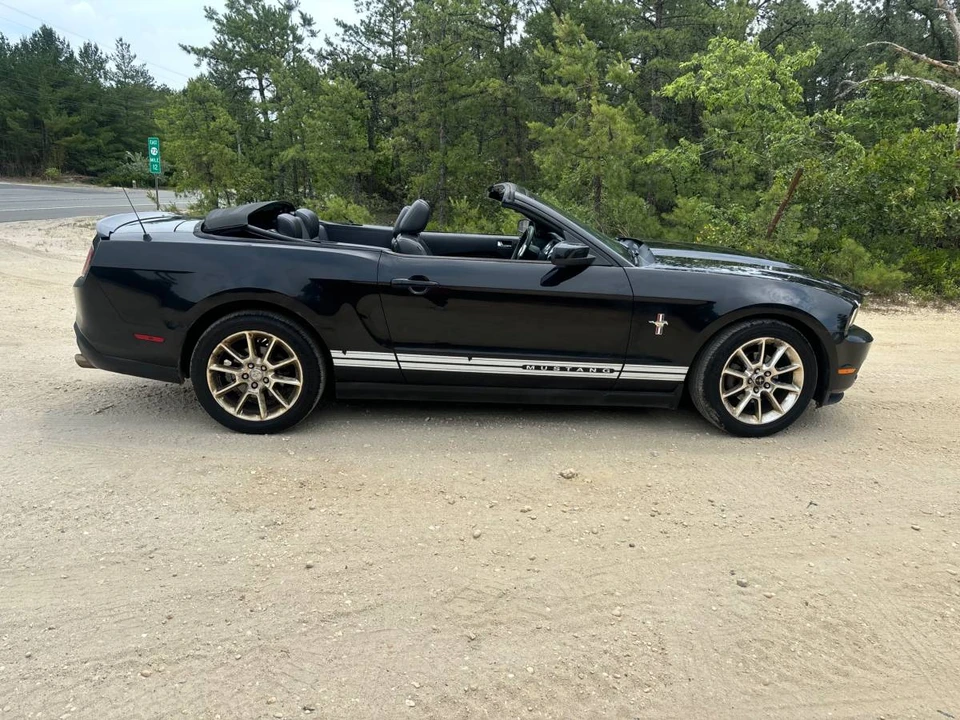 2010 Ford S197 Mustang - Image 3 of 22