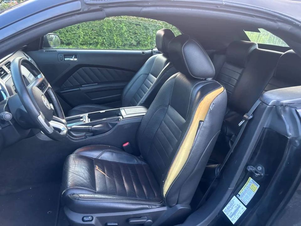 2010 Ford S197 Mustang - Image 17 of 22
