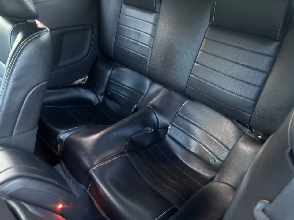 2010 Ford S197 Mustang - Image 21 of 22
