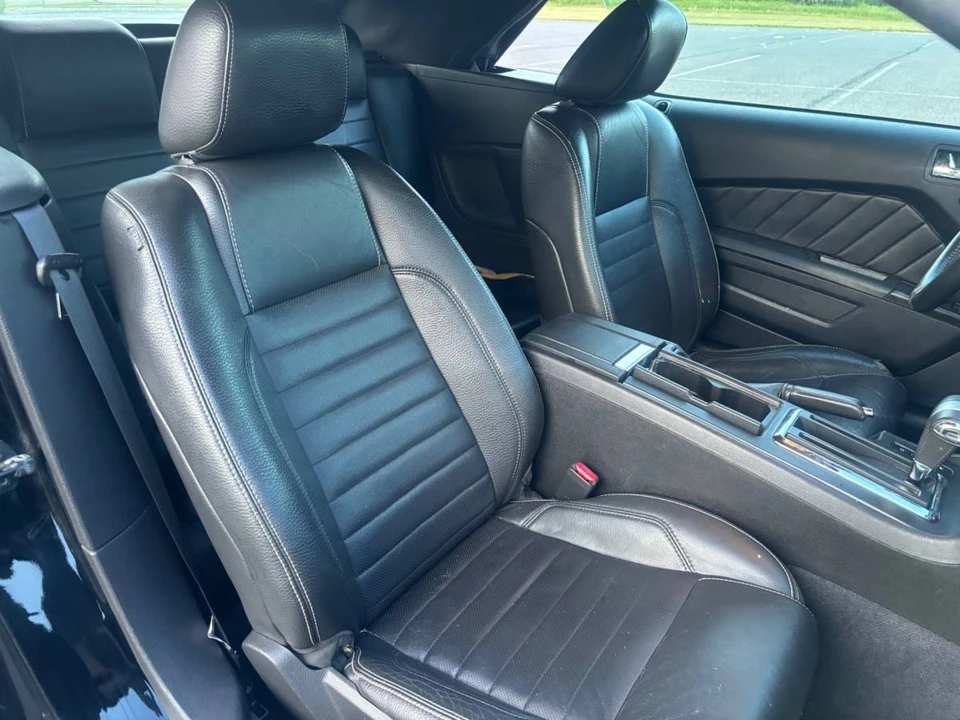 2010 Ford S197 Mustang - Image 19 of 22