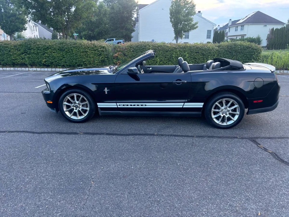 2010 Ford S197 Mustang - Image 3 of 22