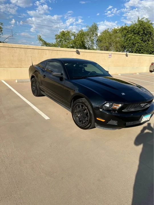 2010 Ford S197 Mustang - Image 6 of 17