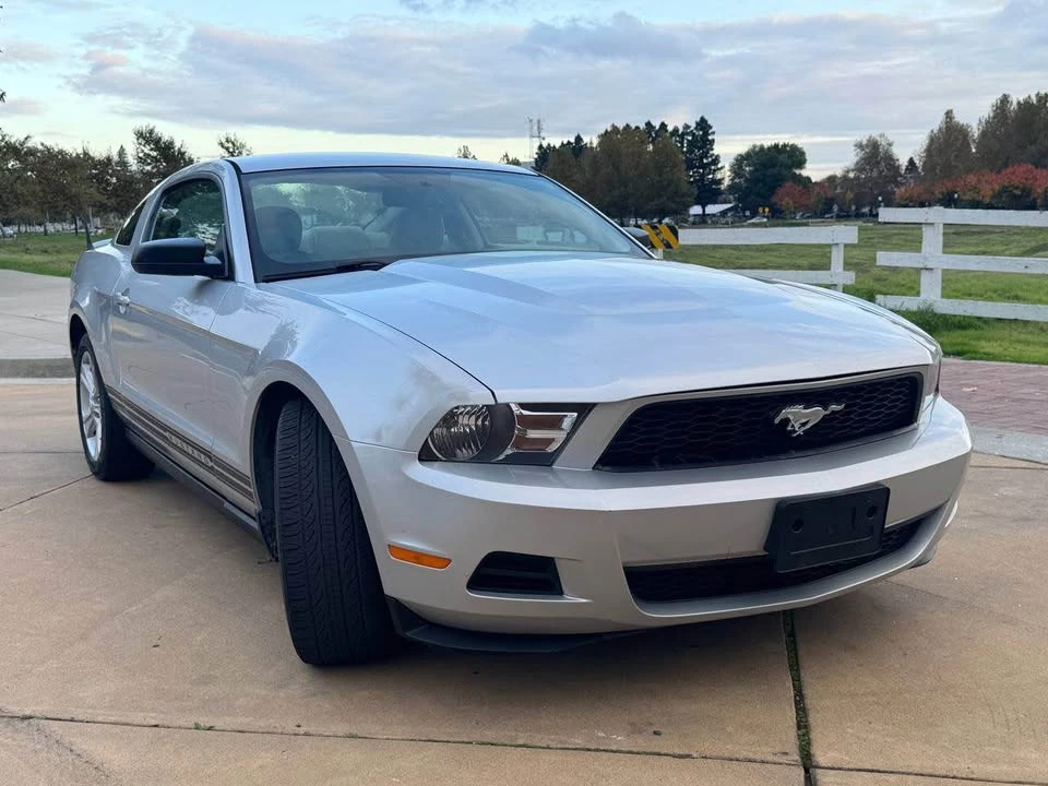2010 Ford S197 Mustang - Image 8 of 19