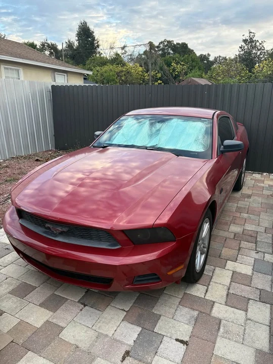 2010 Ford S197 Mustang - Image 3 of 4
