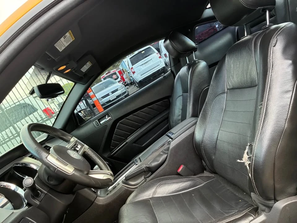 2010 Ford S197 Mustang - Image 12 of 16