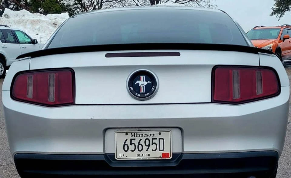 2010 Ford S197 Mustang - Image 3 of 16