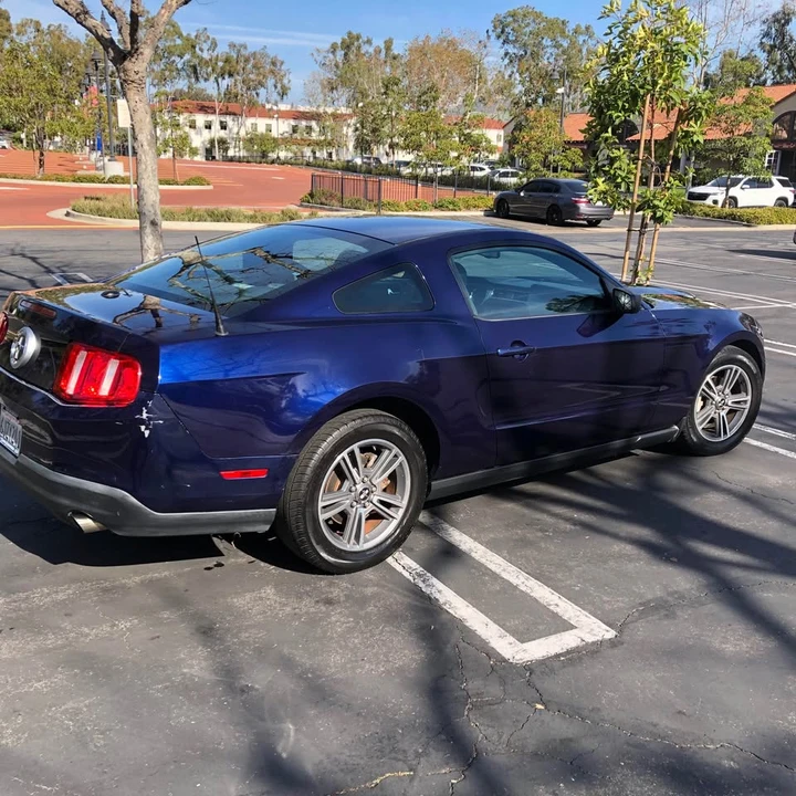 2010 Ford S197 Mustang - Image 13 of 16