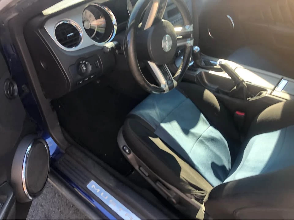 2010 Ford S197 Mustang - Image 6 of 16
