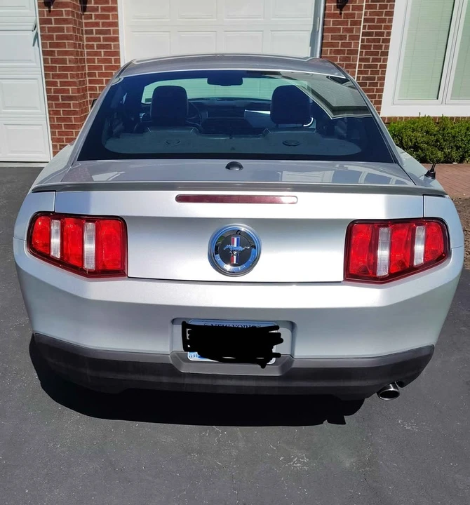 2010 Ford S197 Mustang - Image 5 of 19