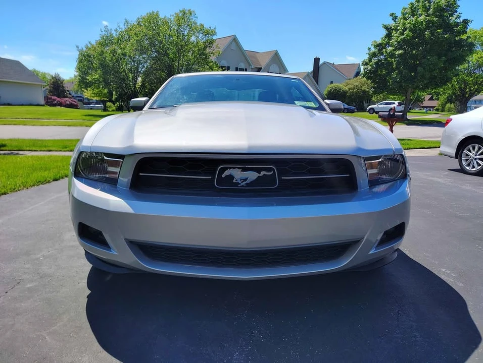 2010 Ford S197 Mustang - Image 13 of 19
