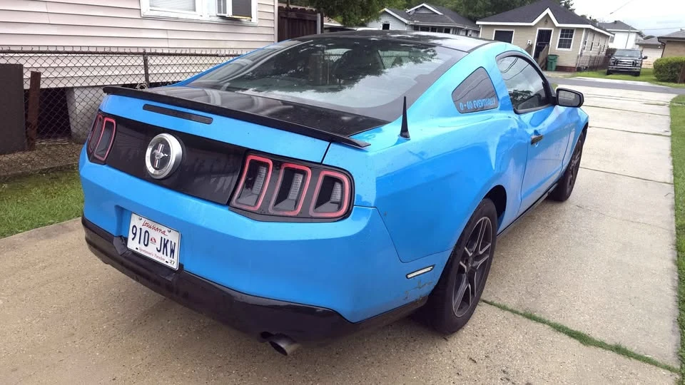 2010 Ford S197 Mustang - Image 6 of 11