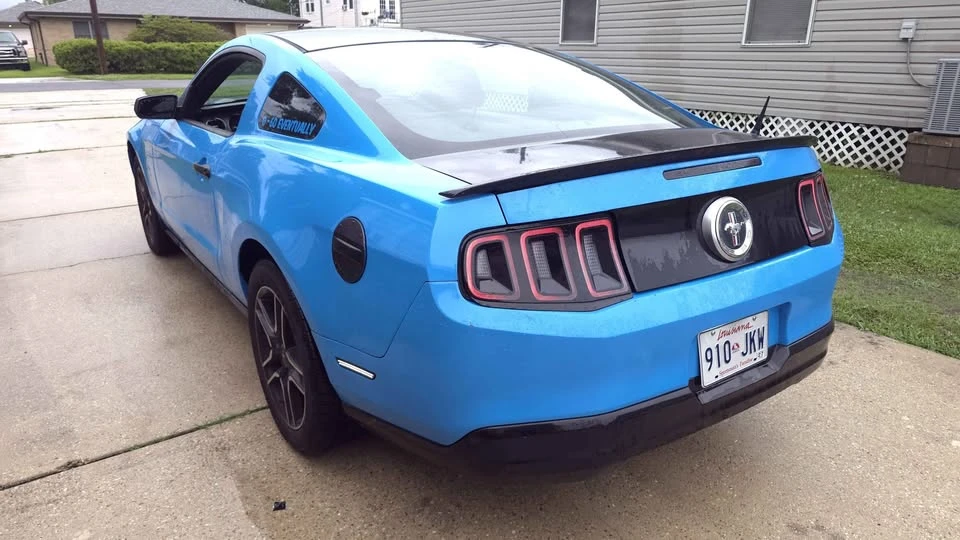 2010 Ford S197 Mustang - Image 7 of 11