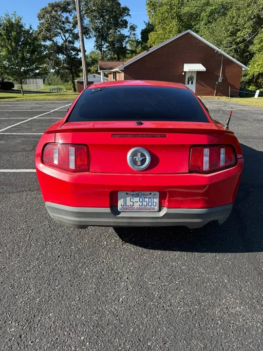 2010 Ford S197 Mustang - Image 3 of 5