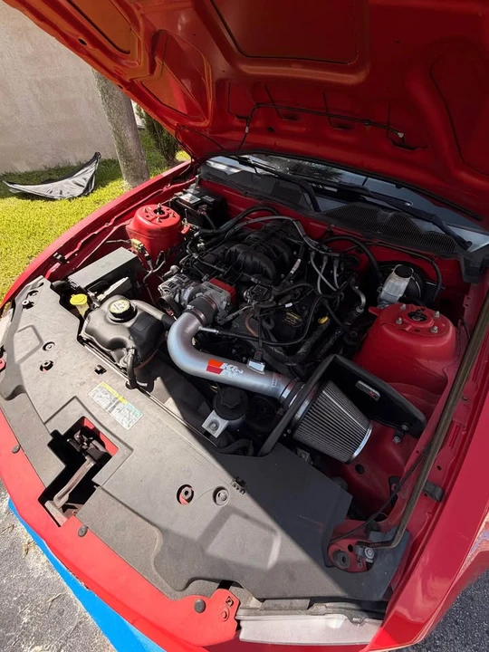 2010 Ford S197 Mustang - Image 17 of 18