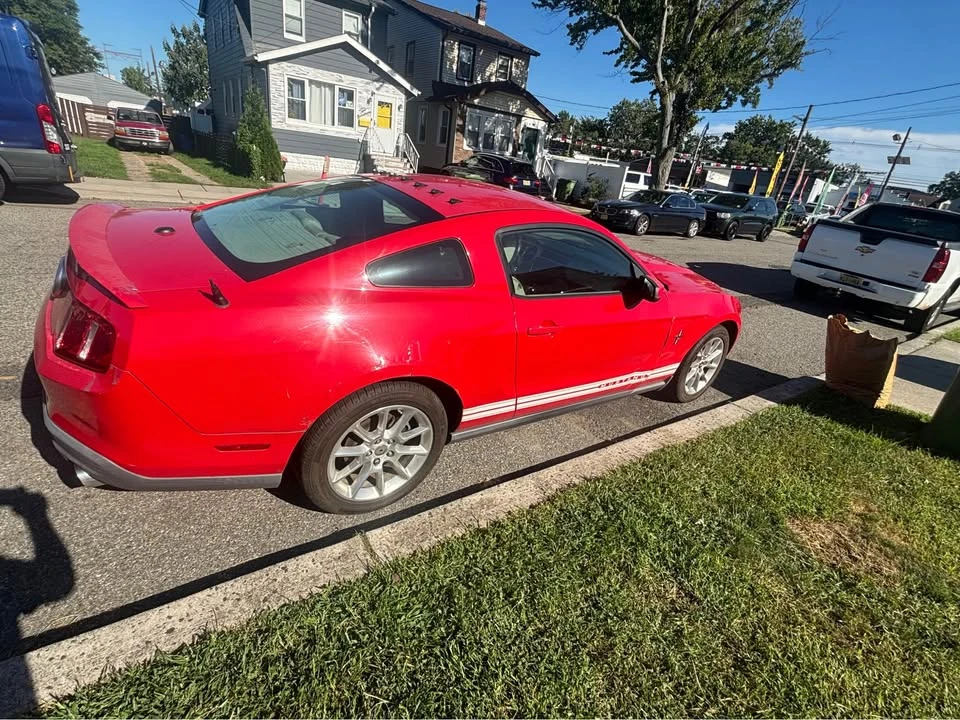2010 Ford S197 Mustang - Image 7 of 10