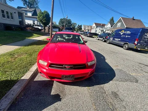 2010 Ford Mustang Coupe 2D