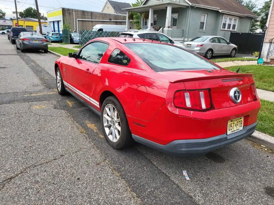 2010 Ford S197 Mustang - Image 3 of 7