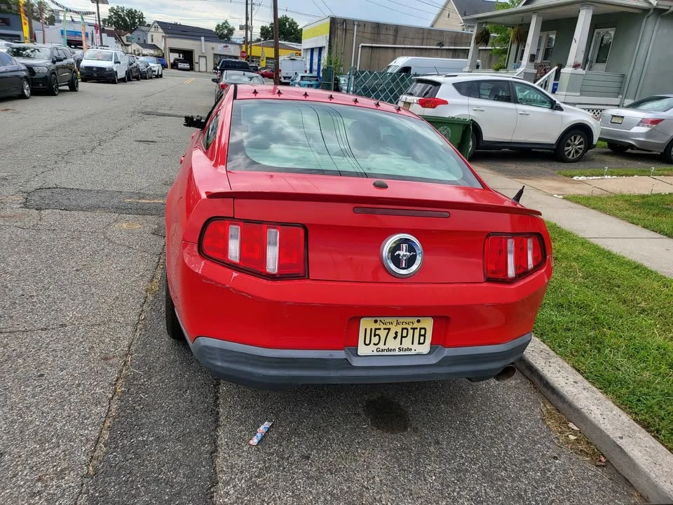 2010 Ford S197 Mustang - Image 5 of 7
