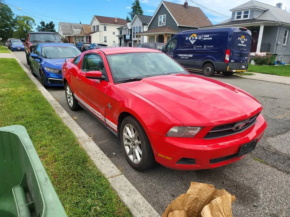 2010 Ford S197 Mustang - Image 4 of 7