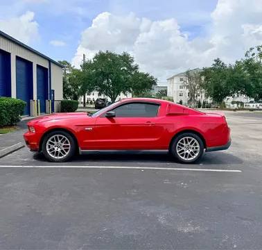 2010 Ford Mustang Coupe 2D