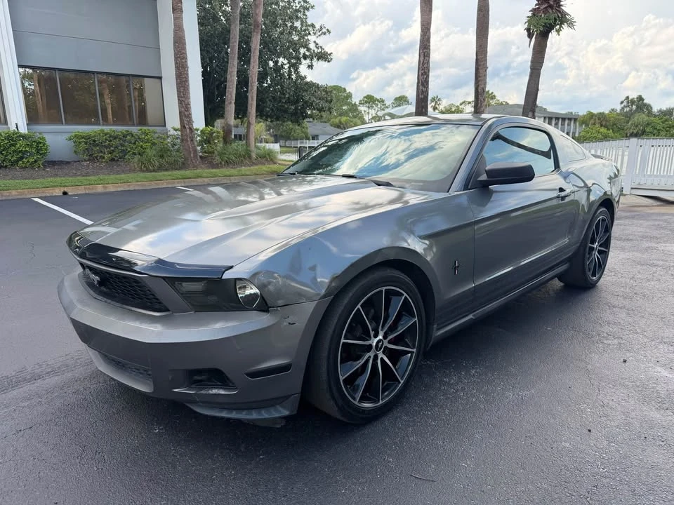 2010 Ford S197 Mustang - Image 4 of 11