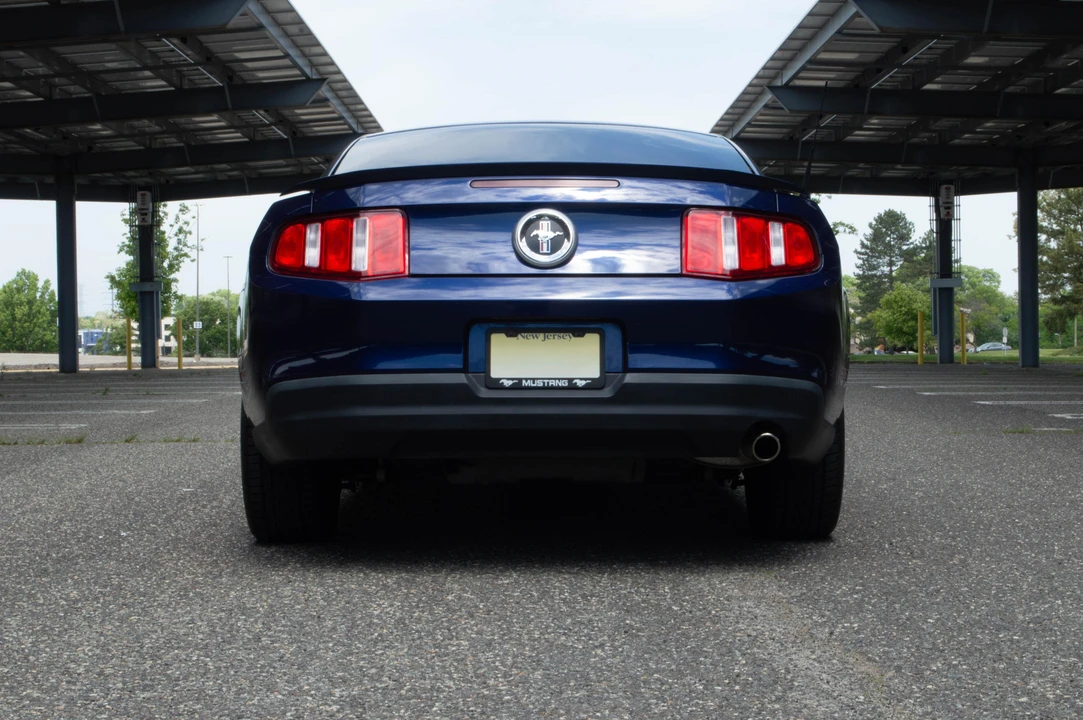 2010 Ford S197 Mustang - Image 11 of 31