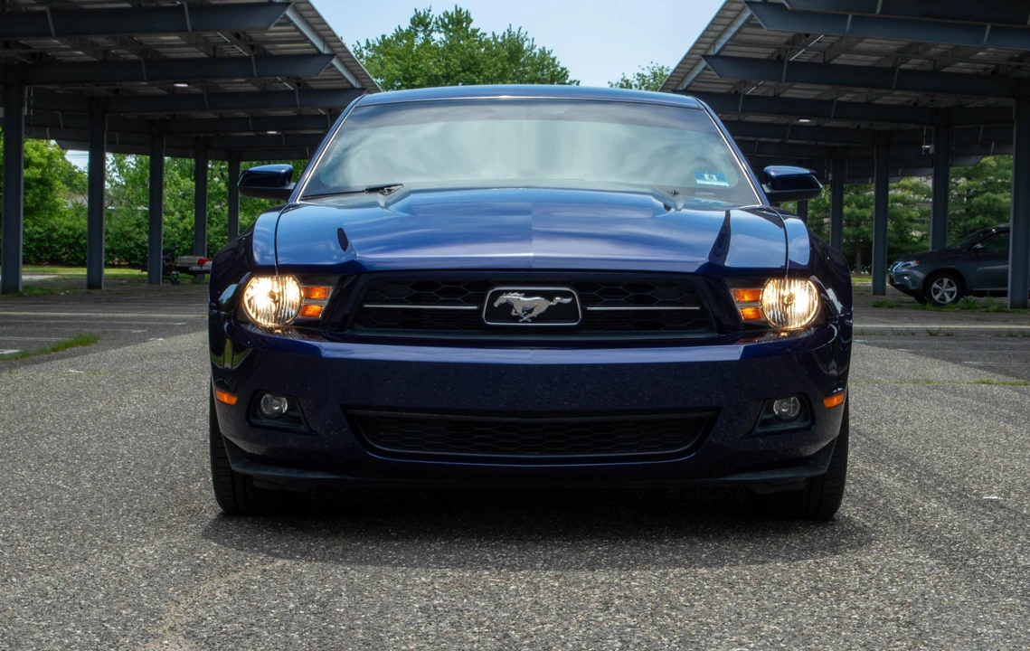2010 Ford S197 Mustang - Image 6 of 31