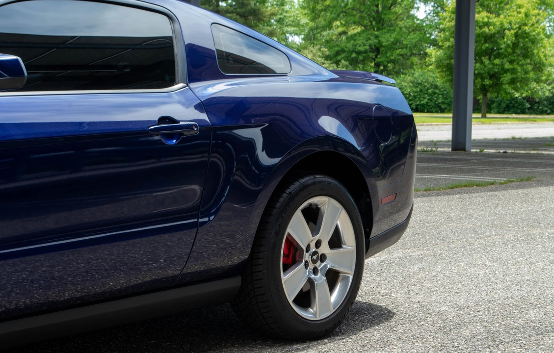2010 Ford S197 Mustang - Image 29 of 31