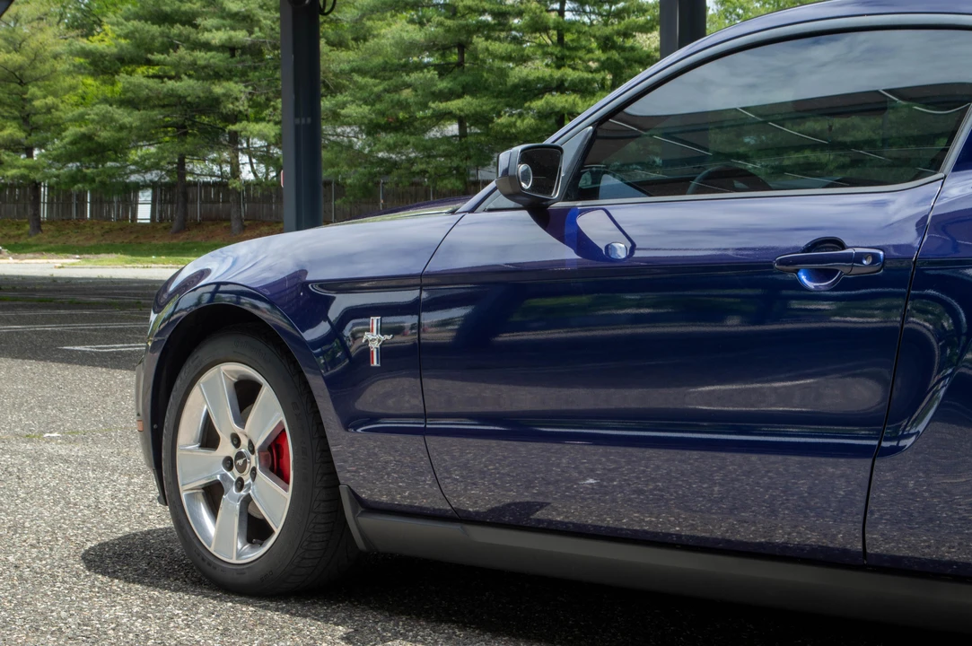 2010 Ford S197 Mustang - Image 28 of 31