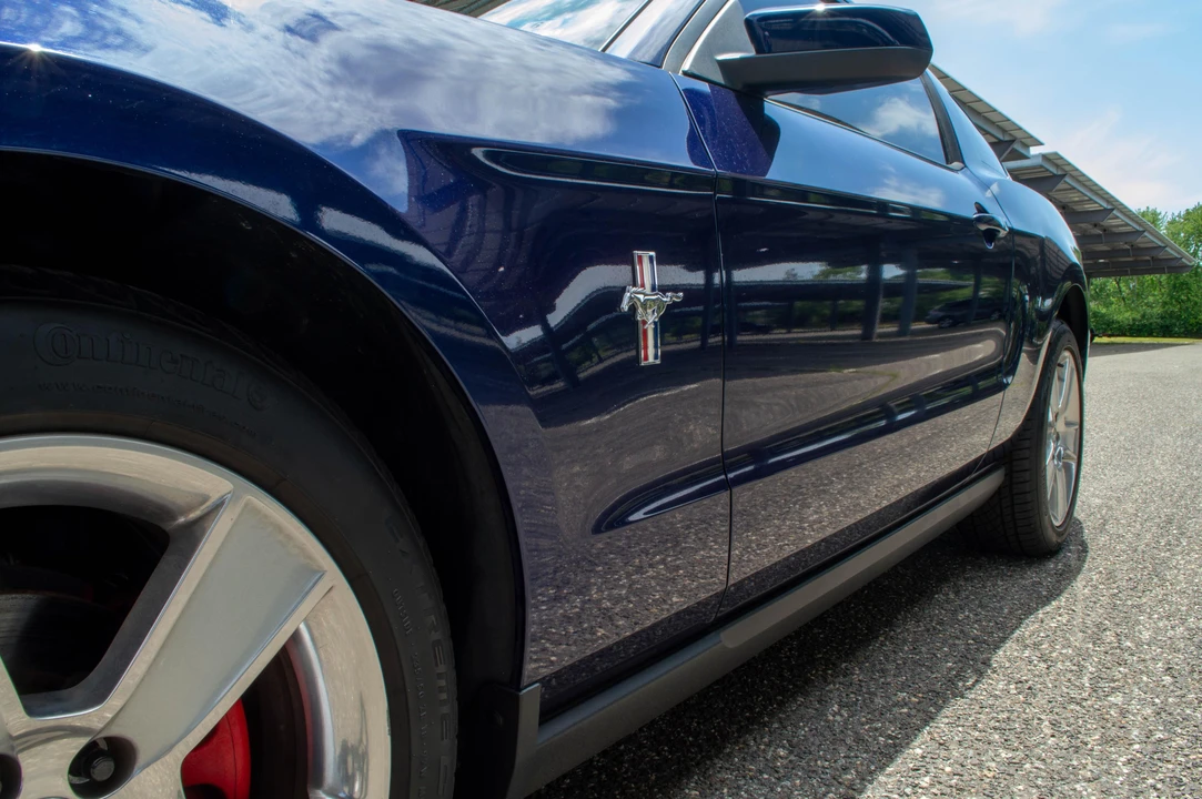 2010 Ford S197 Mustang - Image 21 of 31