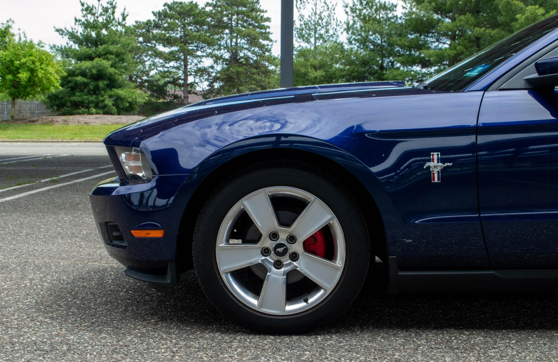 2010 Ford S197 Mustang - Image 22 of 31