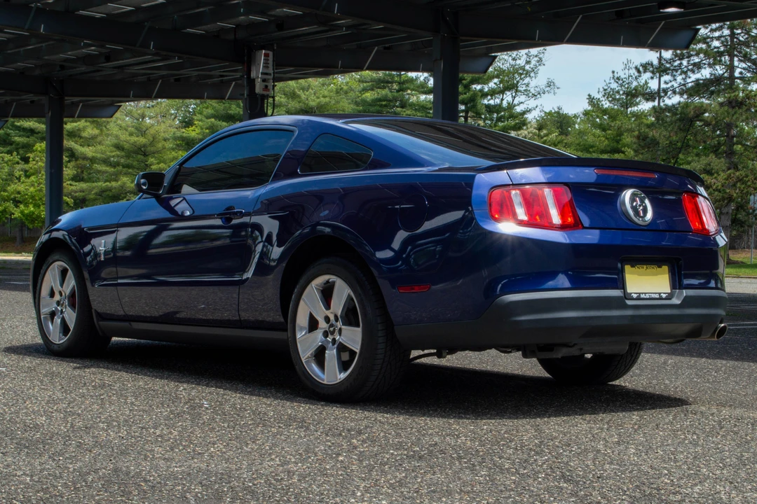 2010 Ford S197 Mustang - Image 4 of 31