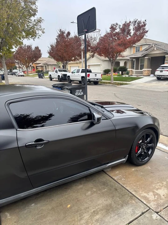 2010 Ford S197 Mustang - Image 2 of 3