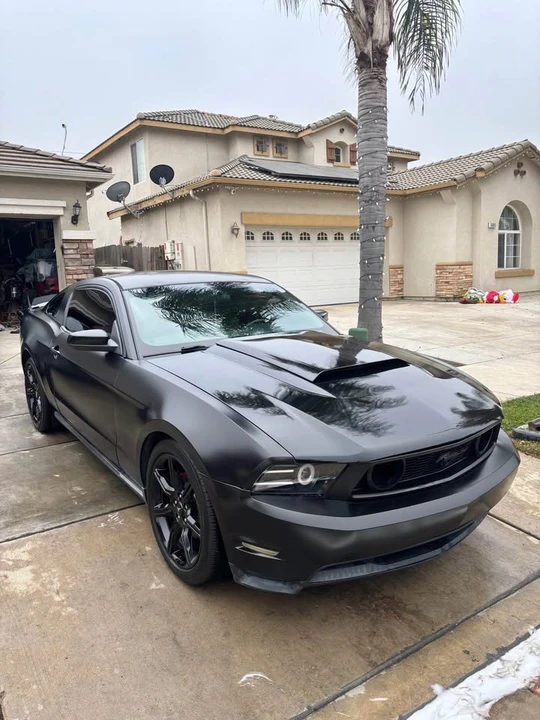 2010 Ford S197 Mustang - Image 3 of 3