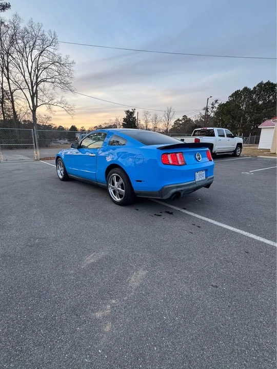 2010 Ford S197 Mustang - Image 6 of 12