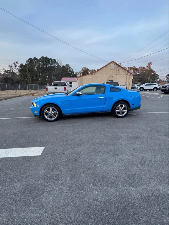 2010 Ford S197 Mustang - Image 8 of 12