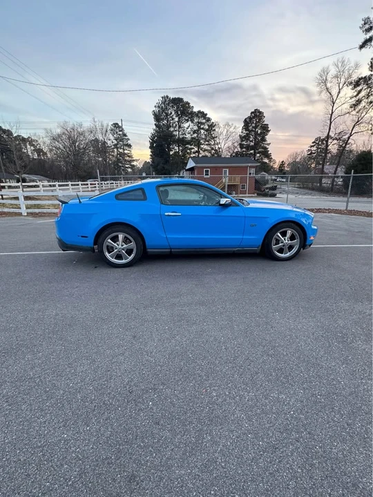 2010 Ford S197 Mustang - Image 7 of 12