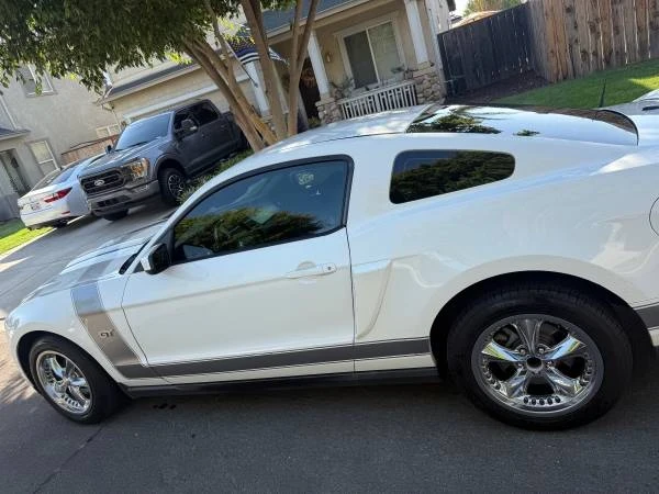 2010 Ford S197 Mustang - Image 3 of 8