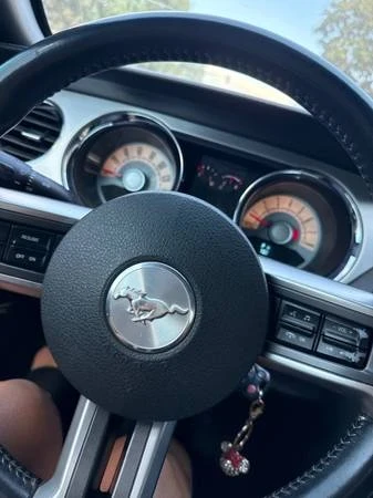2010 Ford S197 Mustang - Image 7 of 8