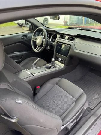 2010 Ford S197 Mustang - Image 15 of 16