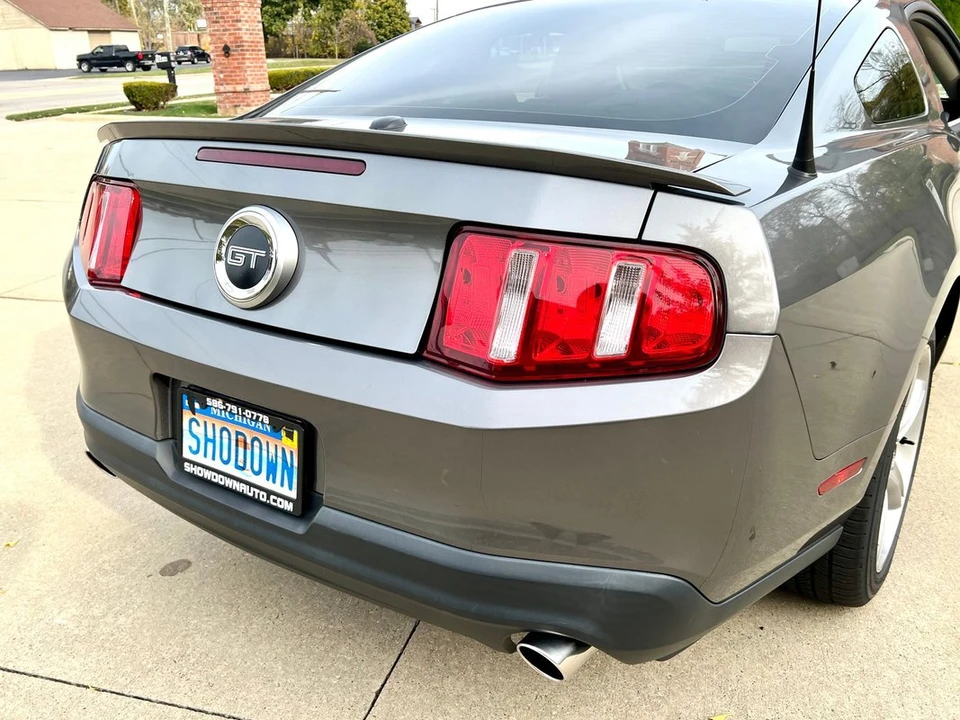 2010 Ford S197 Mustang - Image 16 of 21