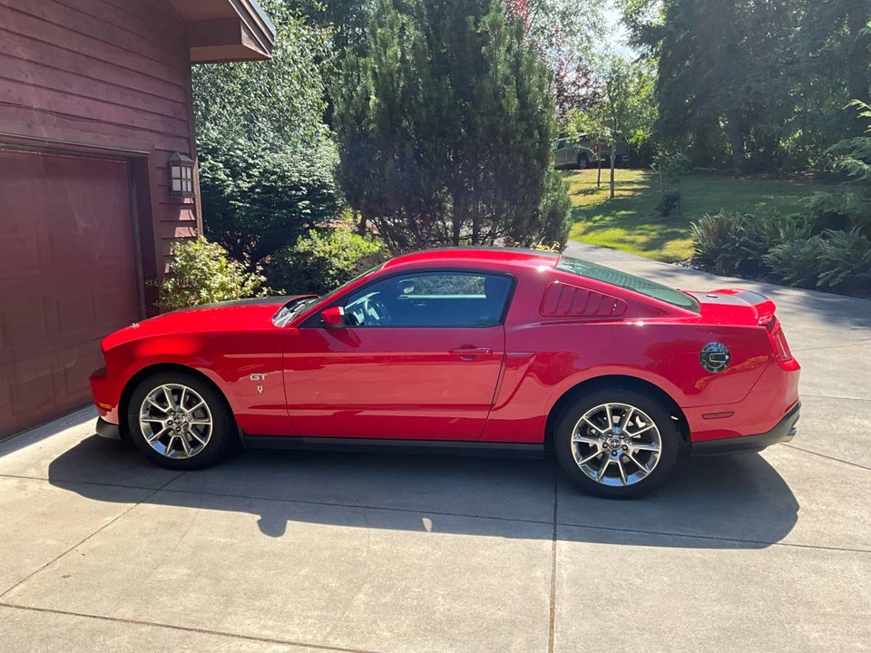 2010 Ford S197 Mustang GT - Image 2 of 4